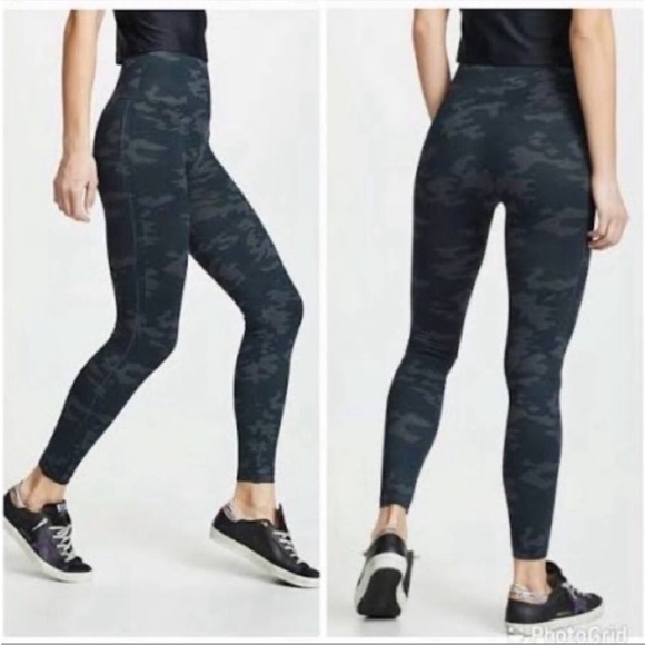 Spanx Look at Me Now Seemless Green Camo Legging Sz Large - Picture 13 of 14